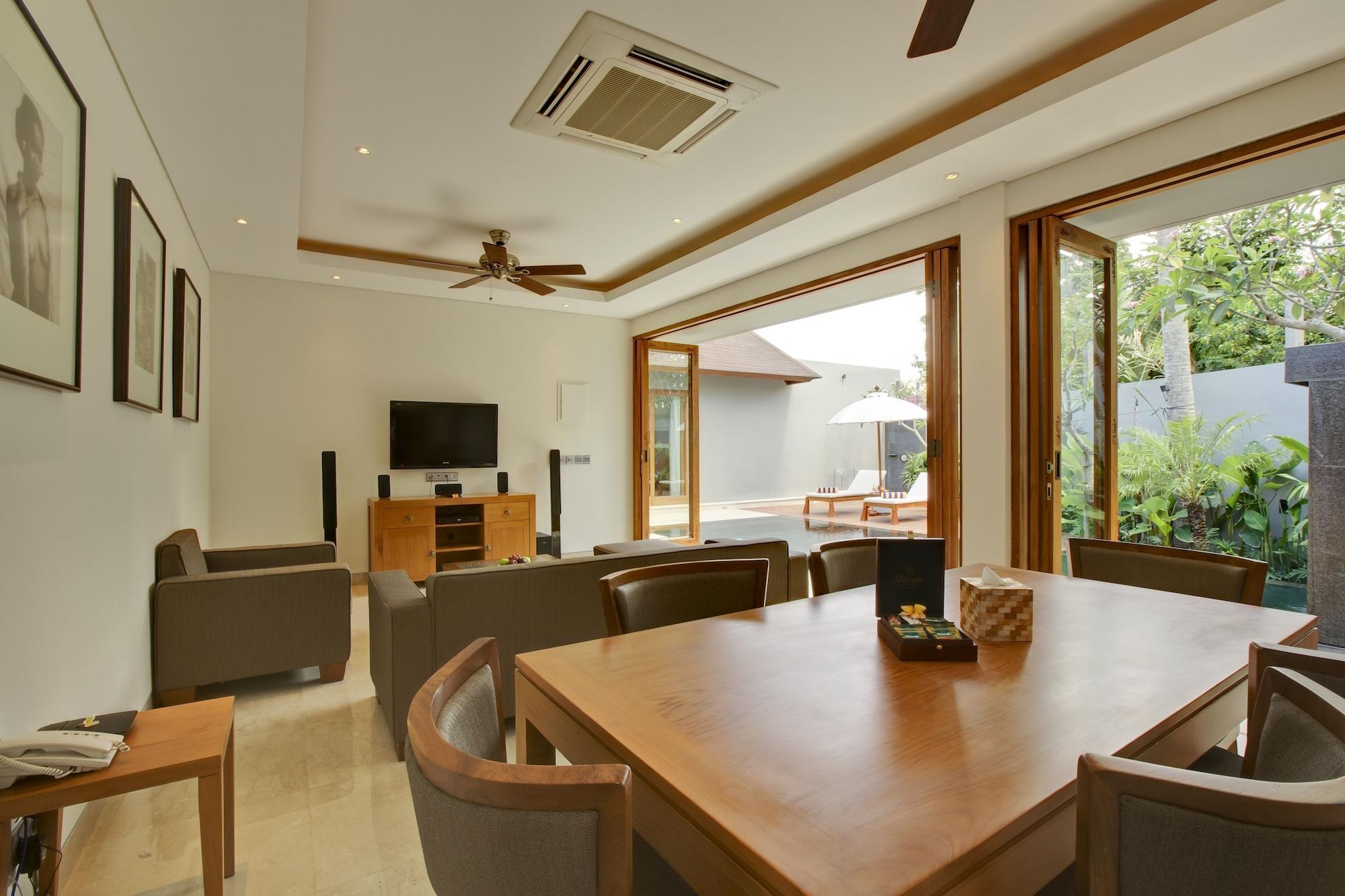 Koenokoeni Villa Seminyak Oda fotoğraf
